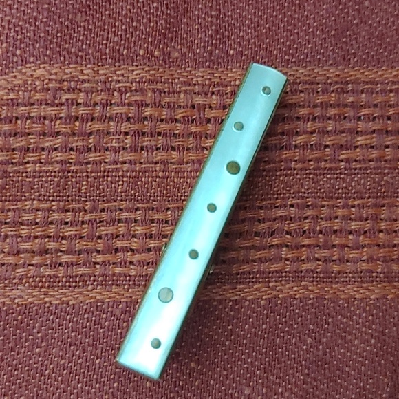 Mother of Pearl tie-bar. Gold-tone. Made in Austria - Picture 4 of 4